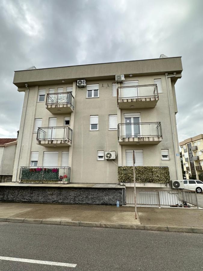 Selena Apartment Podgorica Esterno foto